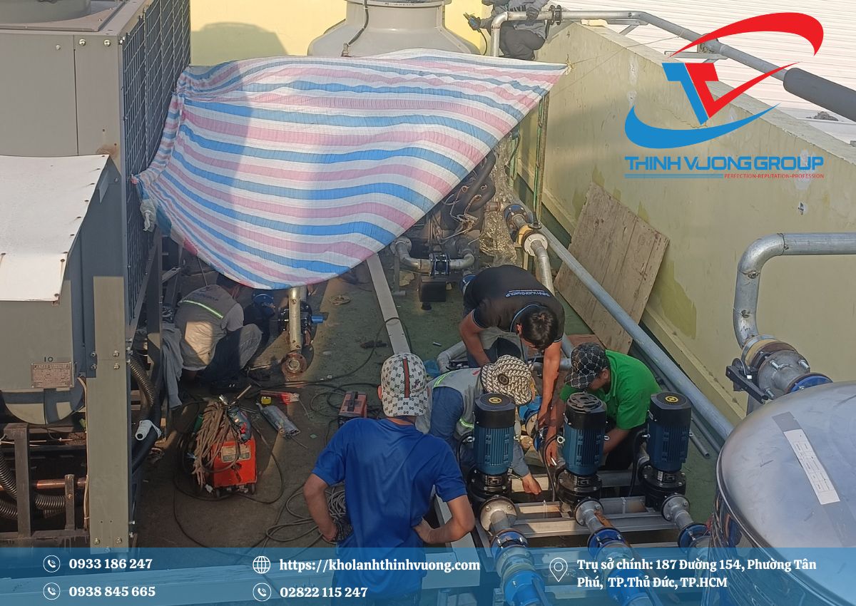 Hệ Thống Chiller Giải Nhiệt Gió 4 Chiller giải nhiệt gió phù hợp nơi thiếu nước, ít diện tích, cần lắp đặt nhanh